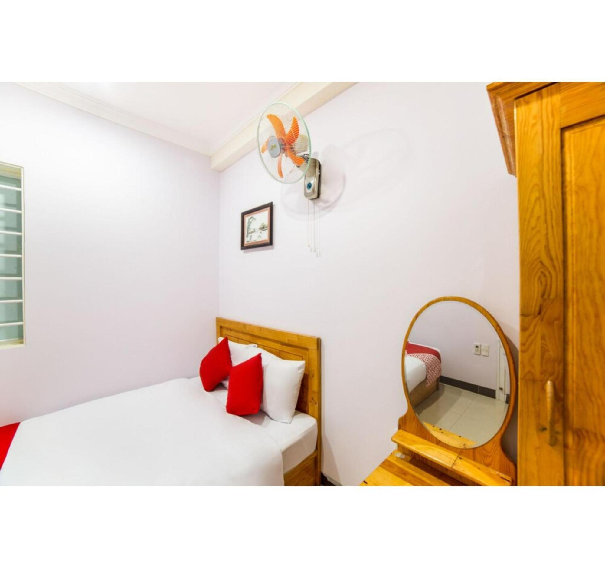Oyo 553 Truong Giang Hotel ดานัง ภายนอก รูปภาพ