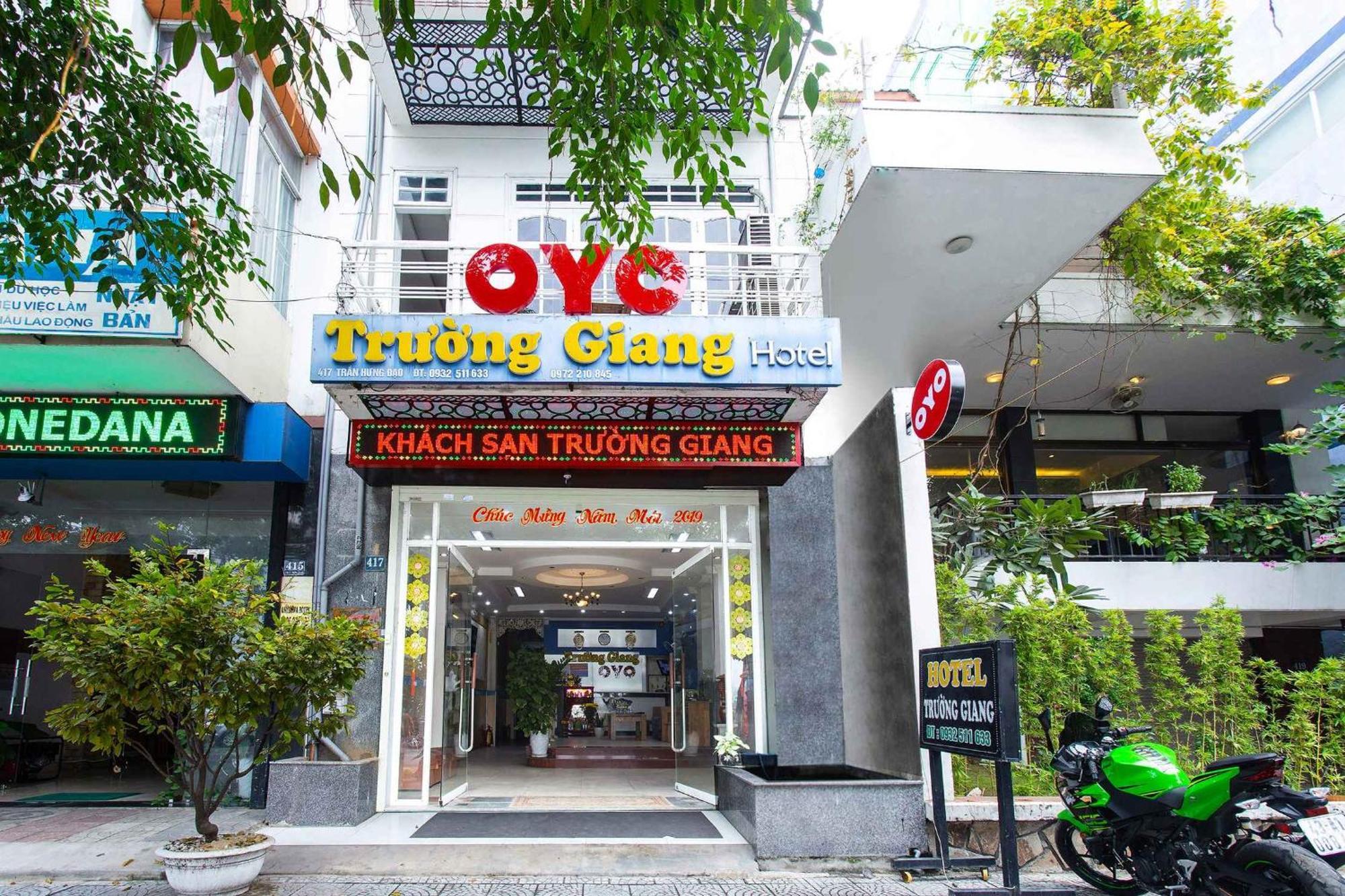 Oyo 553 Truong Giang Hotel ดานัง ภายนอก รูปภาพ