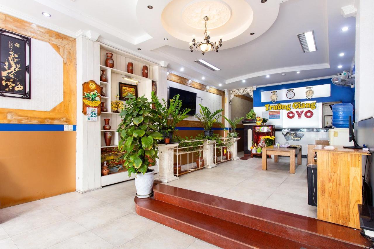 Oyo 553 Truong Giang Hotel ดานัง ภายนอก รูปภาพ