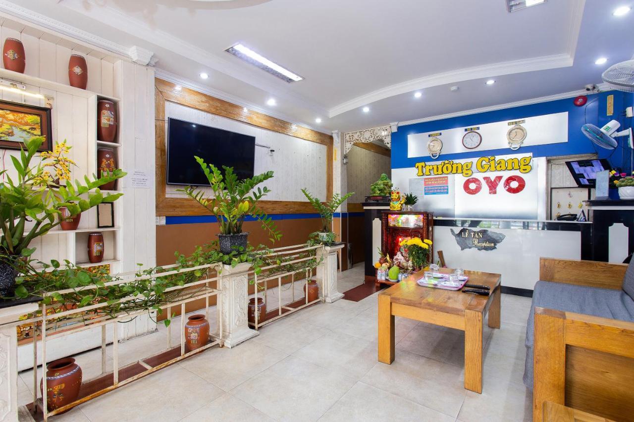 Oyo 553 Truong Giang Hotel ดานัง ภายนอก รูปภาพ